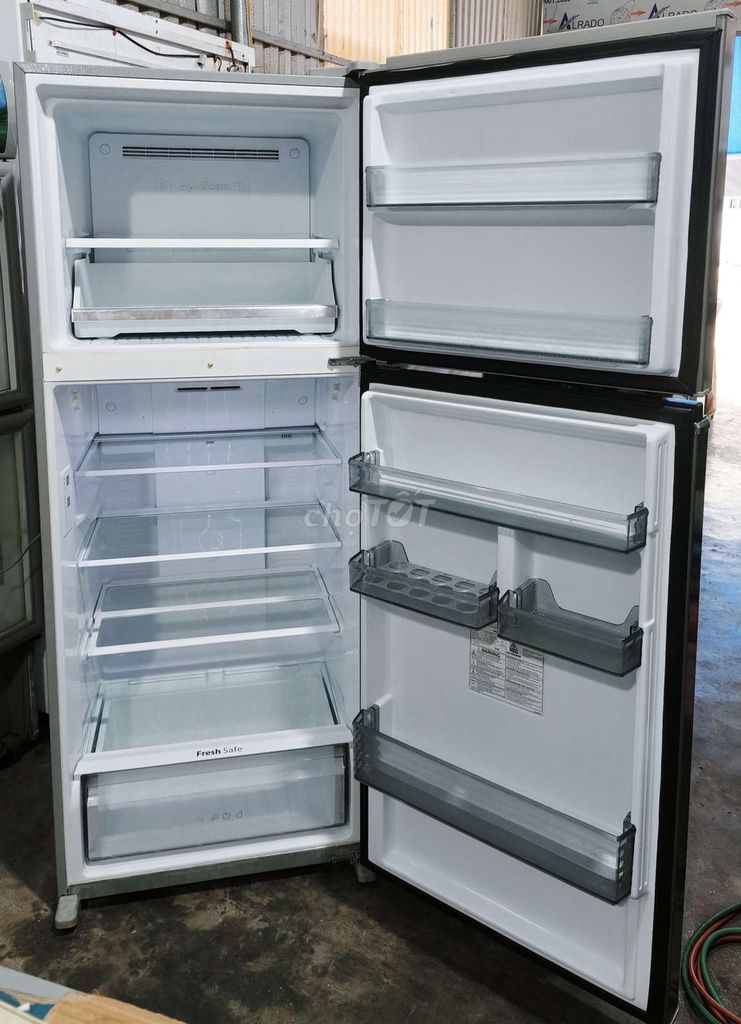 Фото 3: Холодильник Panasonic 405L Inverter