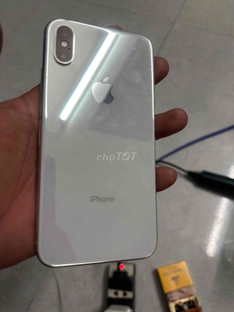 Фото 3: Apple iPhone Xs Серебристый как новый