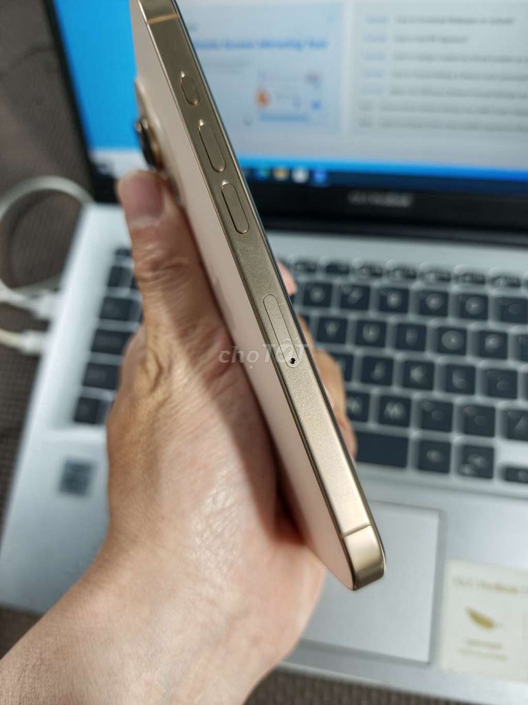 Фото 2: iPhone 16 Pro 128G zin áp có khay sim giao lưu