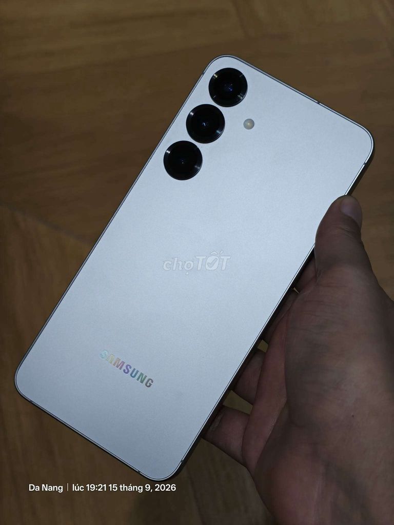 Samsung S25 Plus 12/256 Отличный, дешево, забирайте