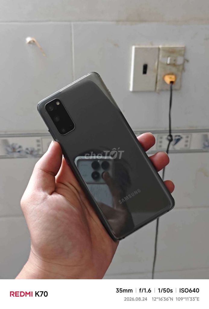 Фото 2: Samsung S20 серый