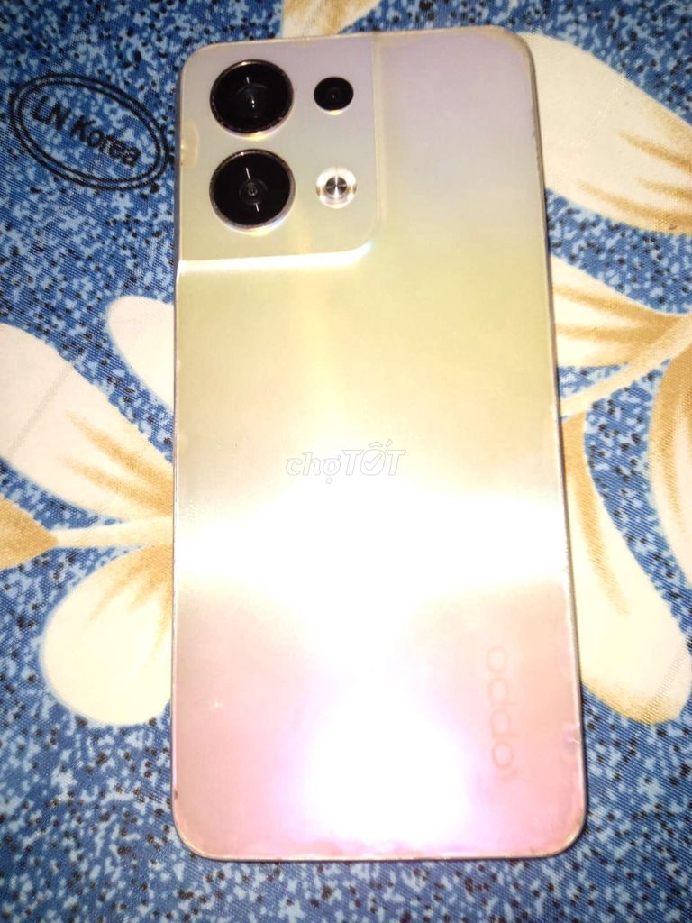 Фото 3: Oppo Reno 8 5G 256GB Белый