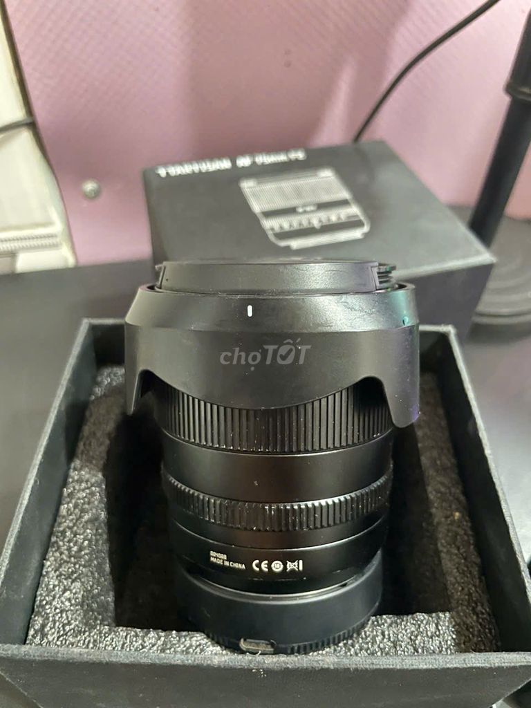 Фото 2: Объектив TTartisan AF 75mm F2 Sony черный