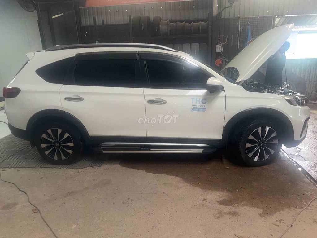 Honda BRV 2023 белый 105 000 км