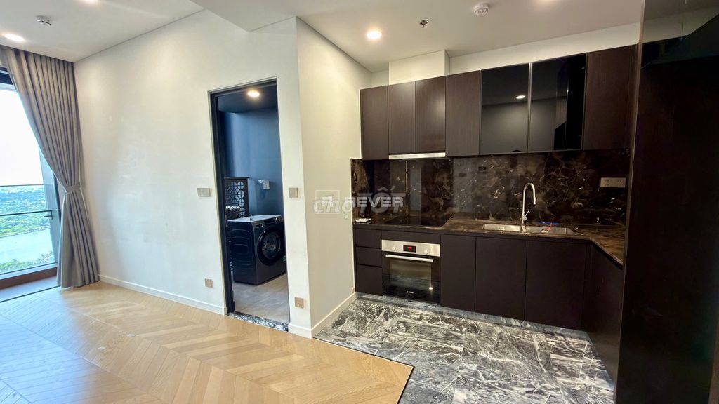 Собственник продаёт со скидкой квартиру в Sun Ponte Residence, 1 спальня, 52 м², цена 2,5 млрд
