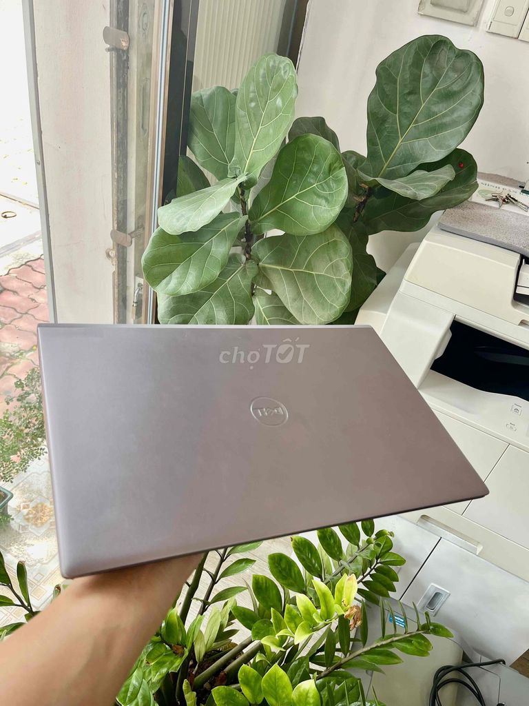 Dell Vostro 5501 i5 10-го поколения, 15.6 дюйма, 8ГБ/256ГБ