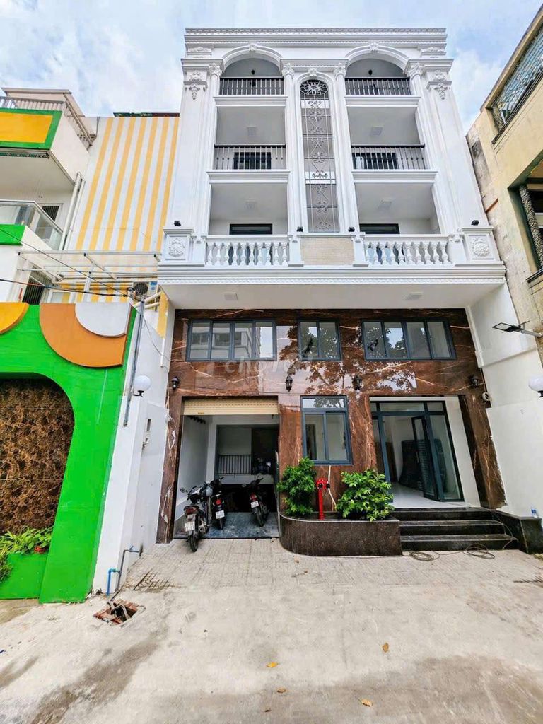 Фото 3: Продажа 6-этажного здания с 22 комнатами, доход 90 млн/мес