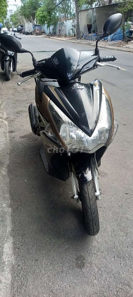 Honda Air Blade Fi чёрно-бронзовый