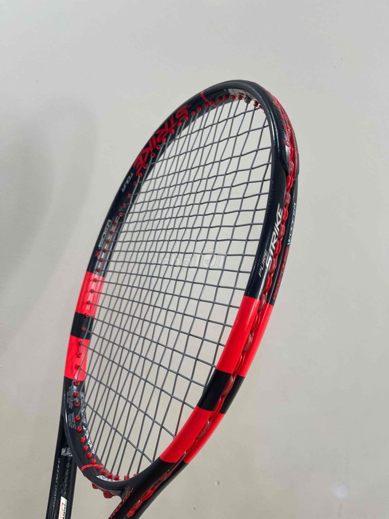 Фото 3: Теннисная ракетка Babolat Pure Strike Tour 320