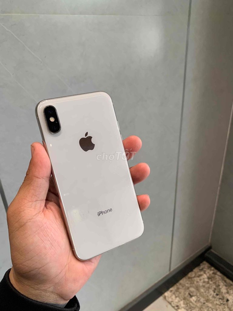 Фото 2: Apple iPhone X Белый