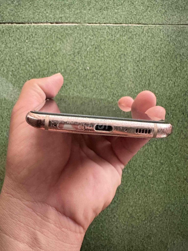 Фото 2: Samsung A80 розовое золото, б/у