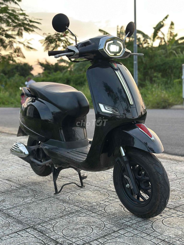Фото 2: Vespa 50cc 2022 черная