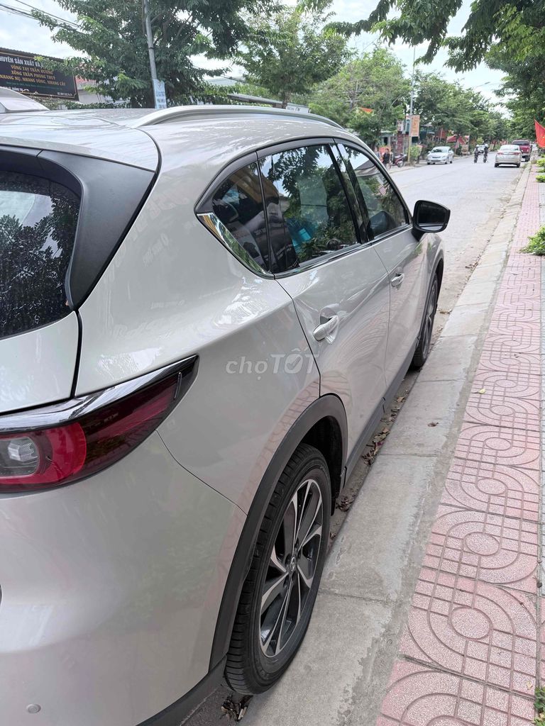 Фото 2: Mazda CX5 Luxury 13000 км Серый