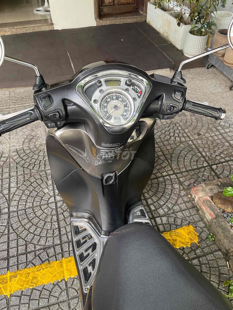 Фото 3: Honda SH Mode 2015 Серый мышиный 71 км