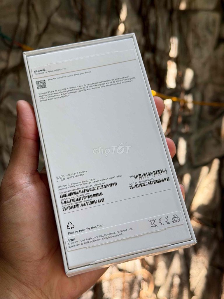 Фото 2: iPhone 16 128GB Черный США Не активирован