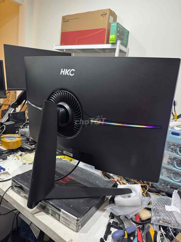 Фото 2: Игровой монитор HKC 32 дюйма 2K изогнутый 144 Гц по низкой цене