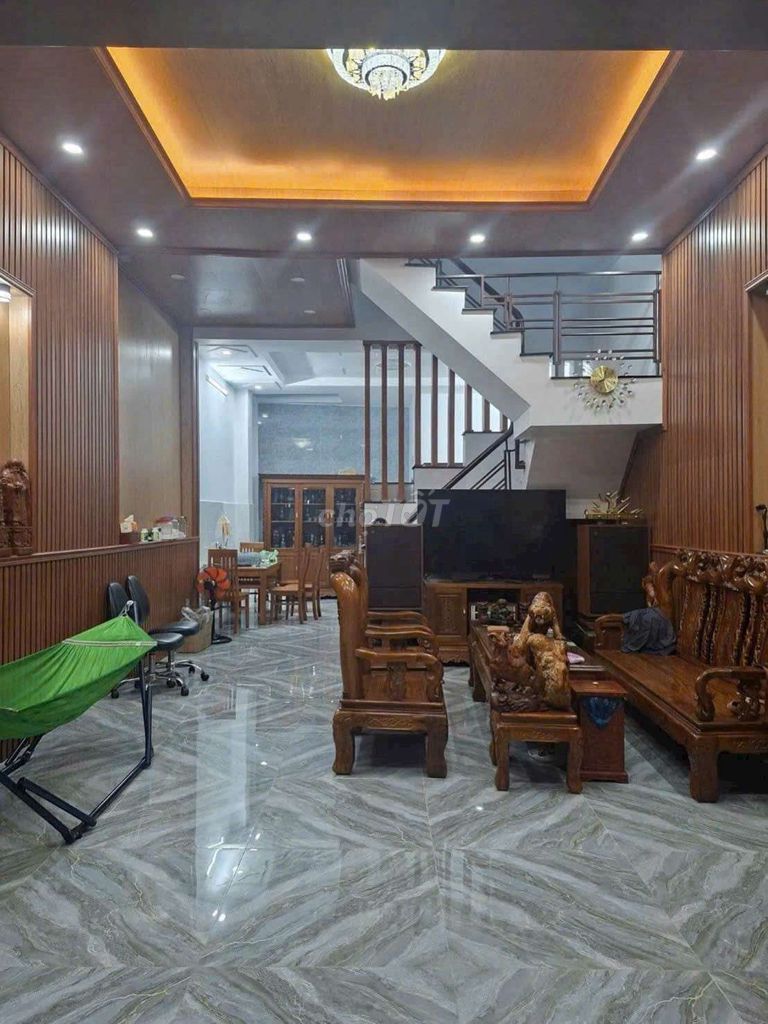 Фото 2: ПРОДАЁТСЯ ДОМ 1/ DƯƠNG THỊ MƯỜI 5 x 15: 3 ЭТАЖА, 4 СПАЛЬНИ, SHR