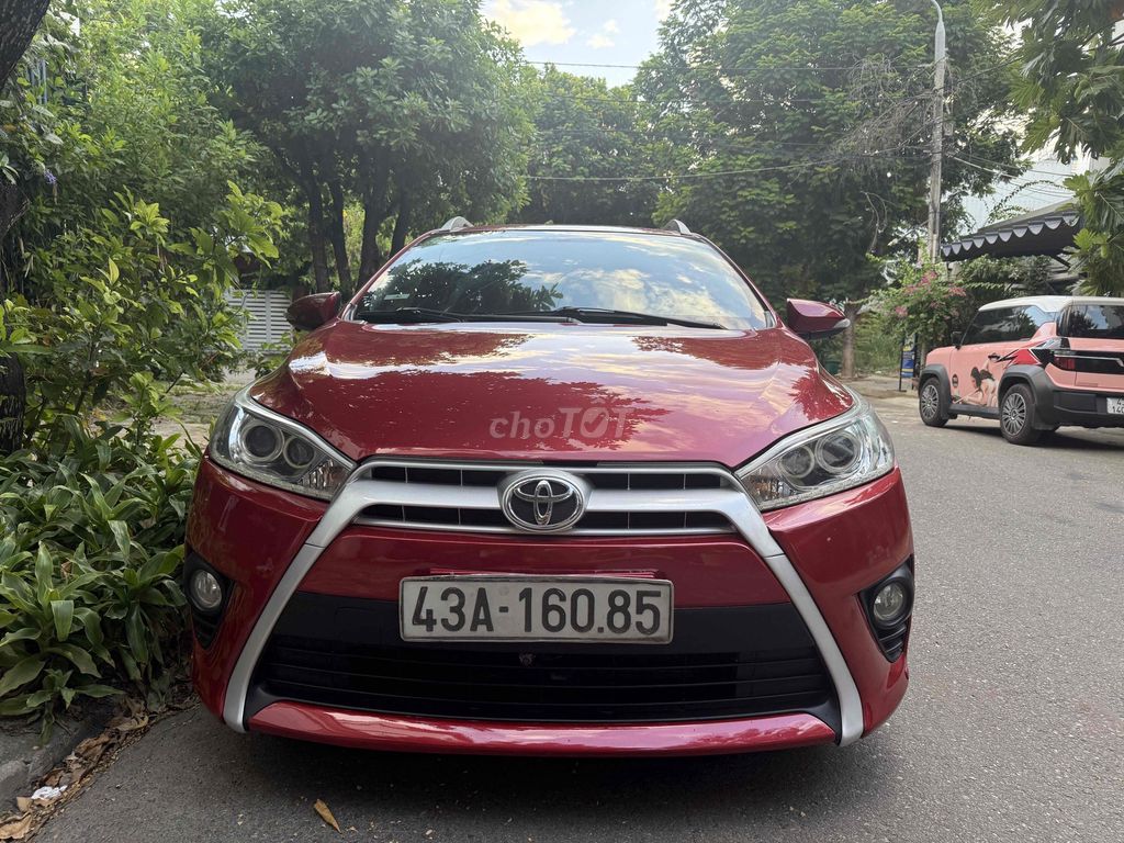 Toyota Yaris 1.3G 2015 Автомат Красный