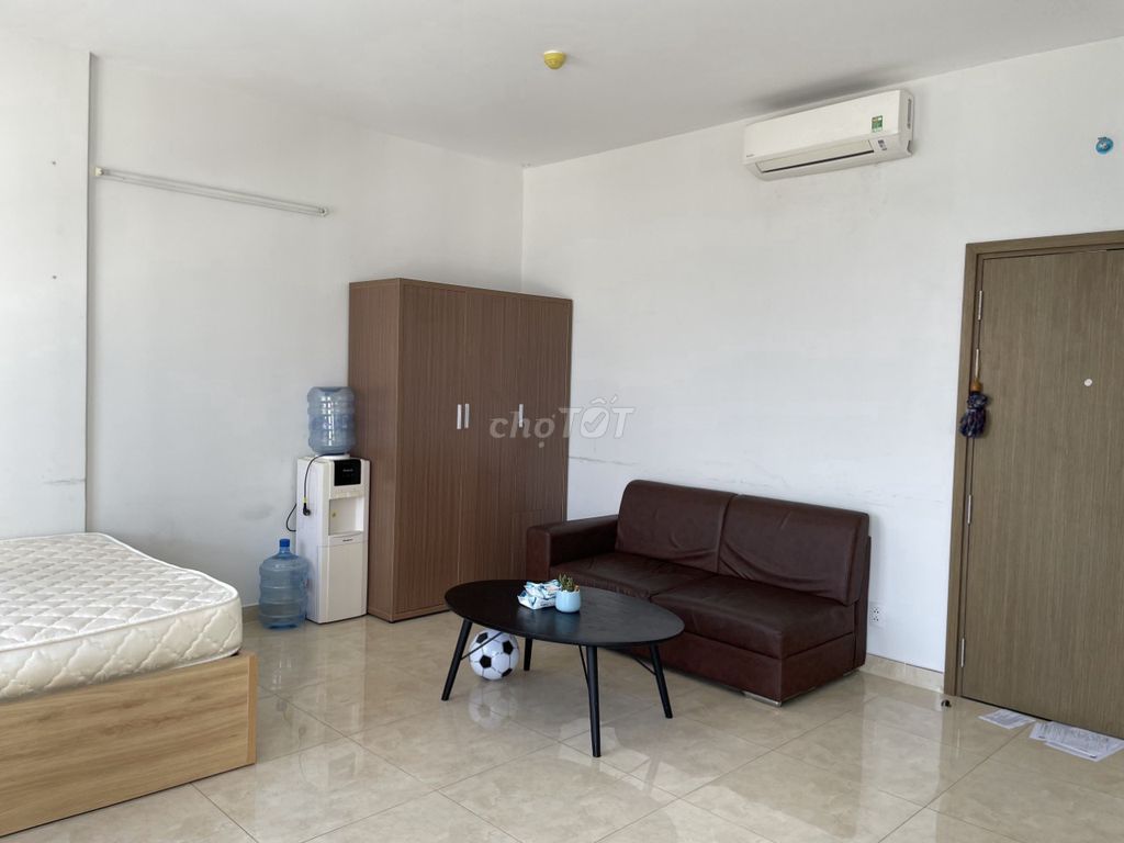 Фото 2: Собственник быстро сдаёт квартиру Luxcity 45 м², 1 спальня, с полной мебелью, 10,5 млн/месяц