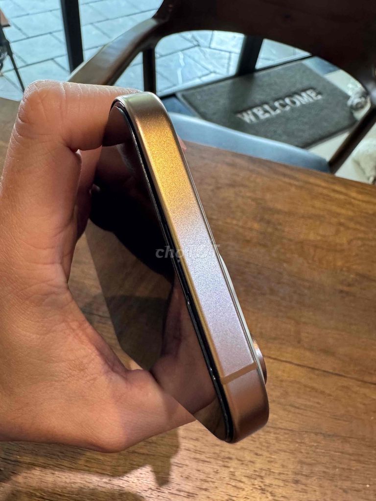 Продам iPhone 16 Pro Max 256GB цвет Пустыня VN/A