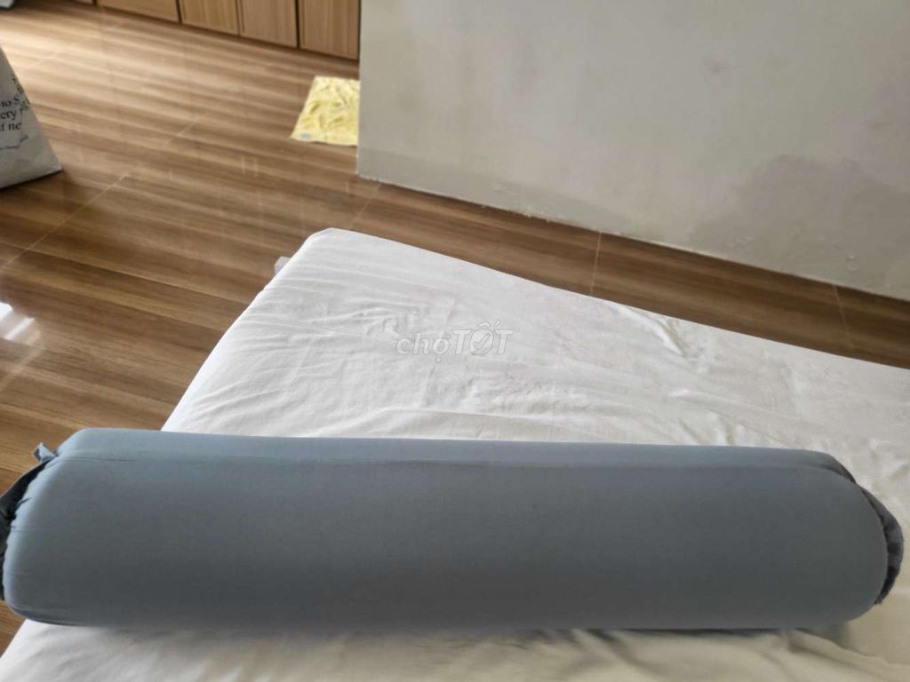 Gối Cao su thiên nhiên Xám Dễ mang theo