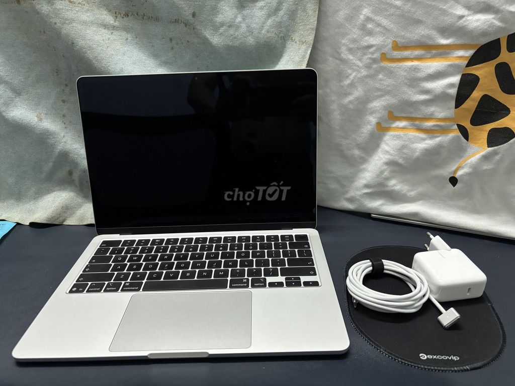 Фото 2: Apple Macbook Air M5 16GB/512GB Серый