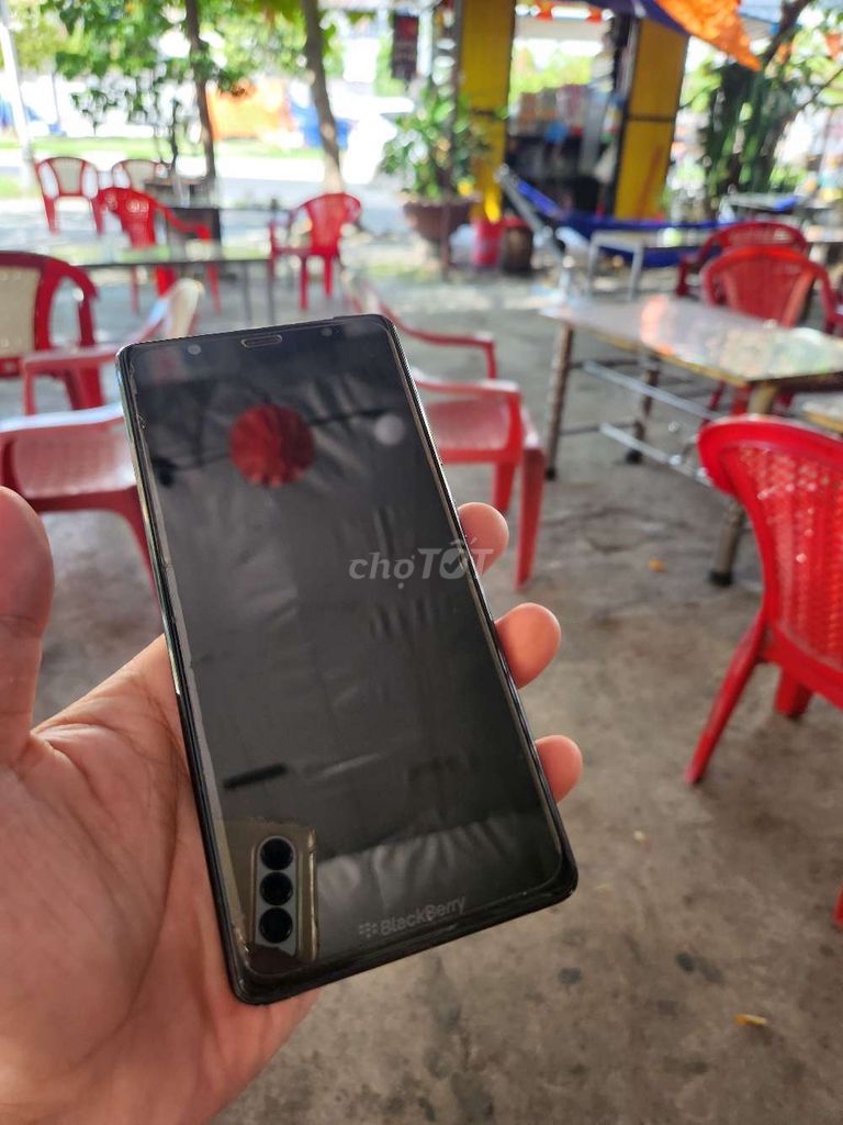 Фото 2: BlackBerry 64GB 4GB с легким пожелтением экрана