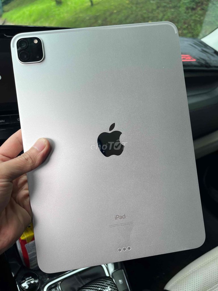 Apple iPad Pro 11 inch 128GB Silver 120Hz