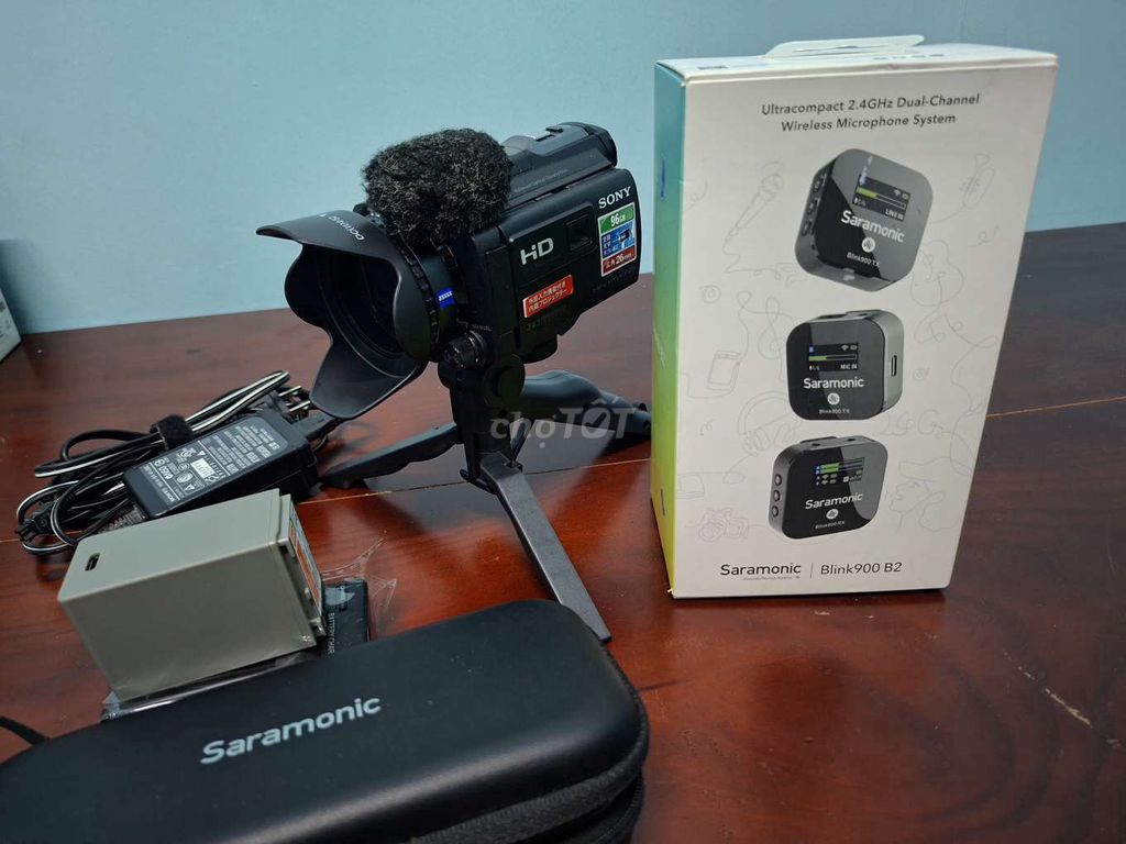 Видеокамера Sony HDR PJ790V с микрофоном Blink900 B2