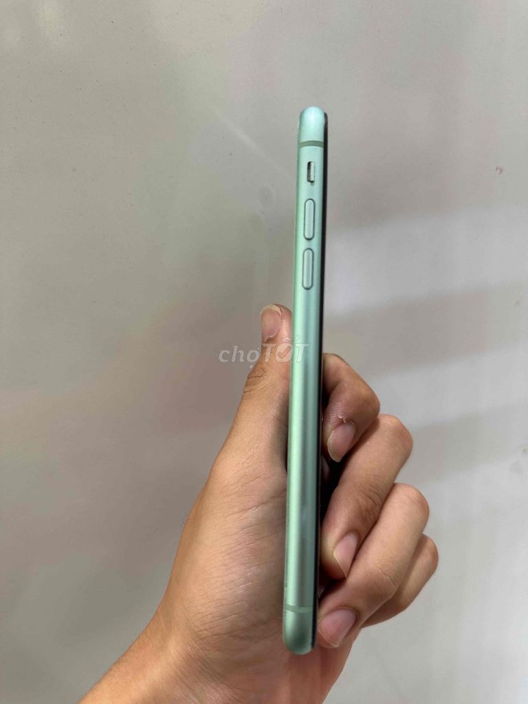 Фото 3: Продам телефон Apple iPhone 11