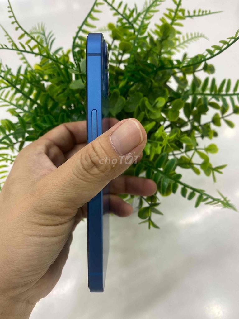 Фото 2: Apple iPhone 13 128GB синий