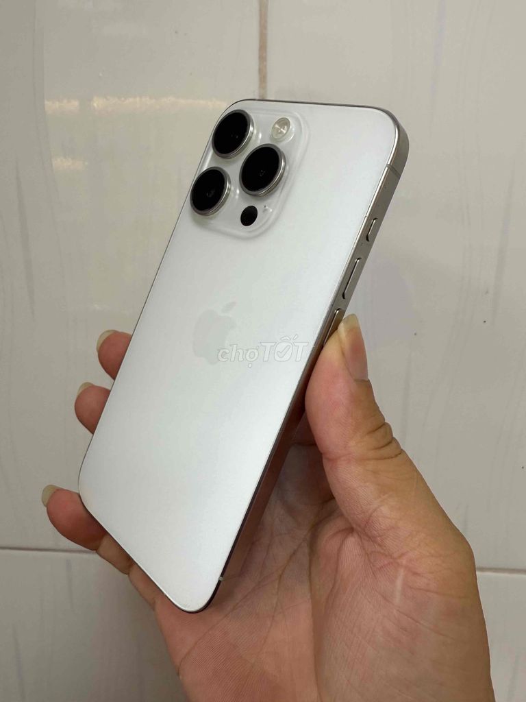 iPhone 15 Pro 128GB Белый A17 Pro