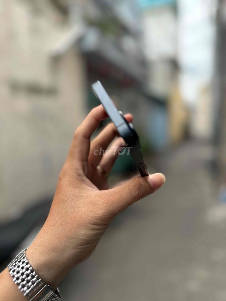Фото 3: Apple iPhone 14 128GB Черный 98.5%
