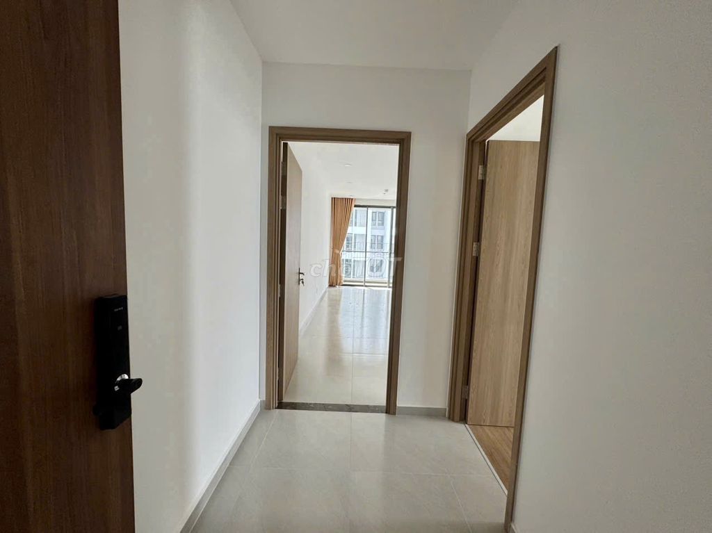 СДАЁТСЯ КВАРТИРА MT.EASTMAST CITY 3 спальни + 3 санузла, базовая отделка, цена 7,5 млн/мес. НОВЫЙ ДОМ.
