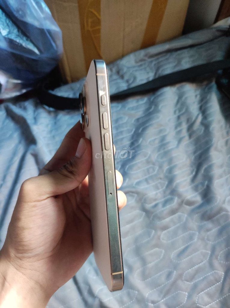 Фото 2: Apple iPhone 16 Pro Max 256GB Vàng J/A
