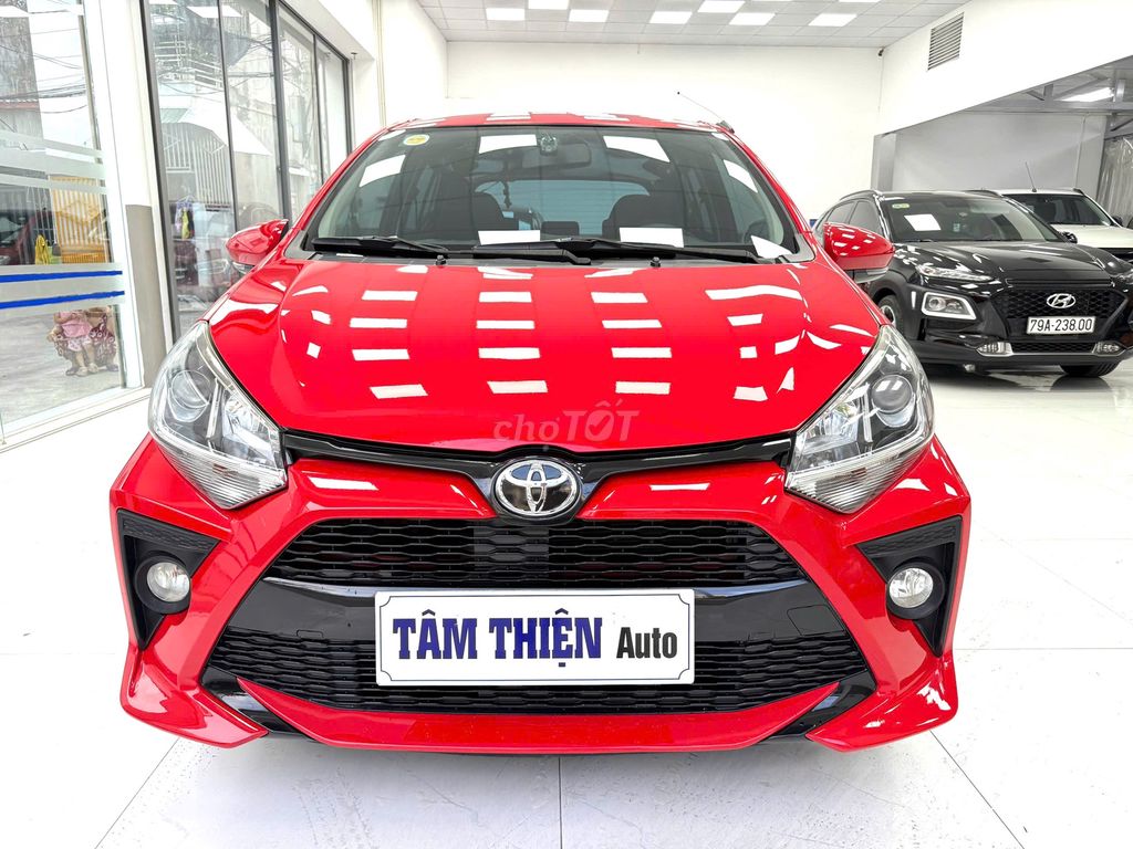 TOYOTA WIGO 1.2AT 2021 компактный семейный автомобиль