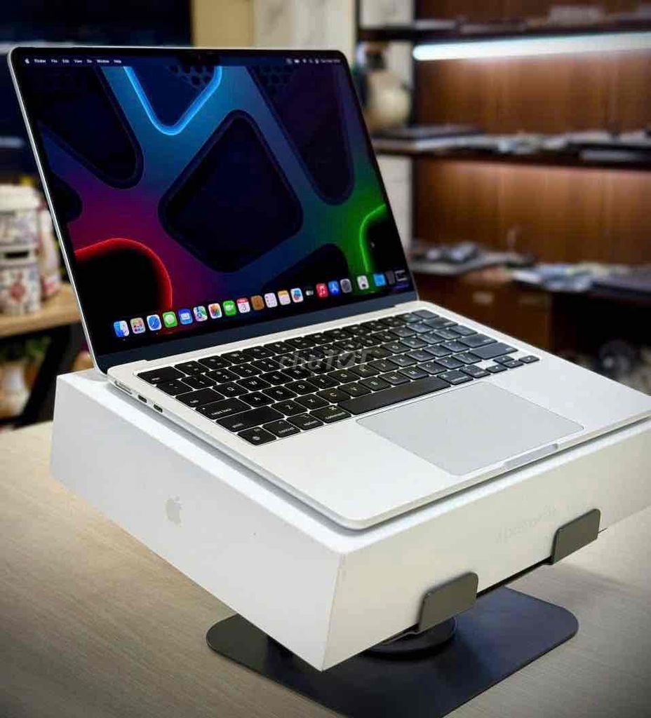 Macbook Air M2 2022/16GB/256GB - 13.6” 2K