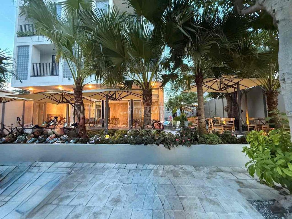 mbkd tầng 1 sân vườn