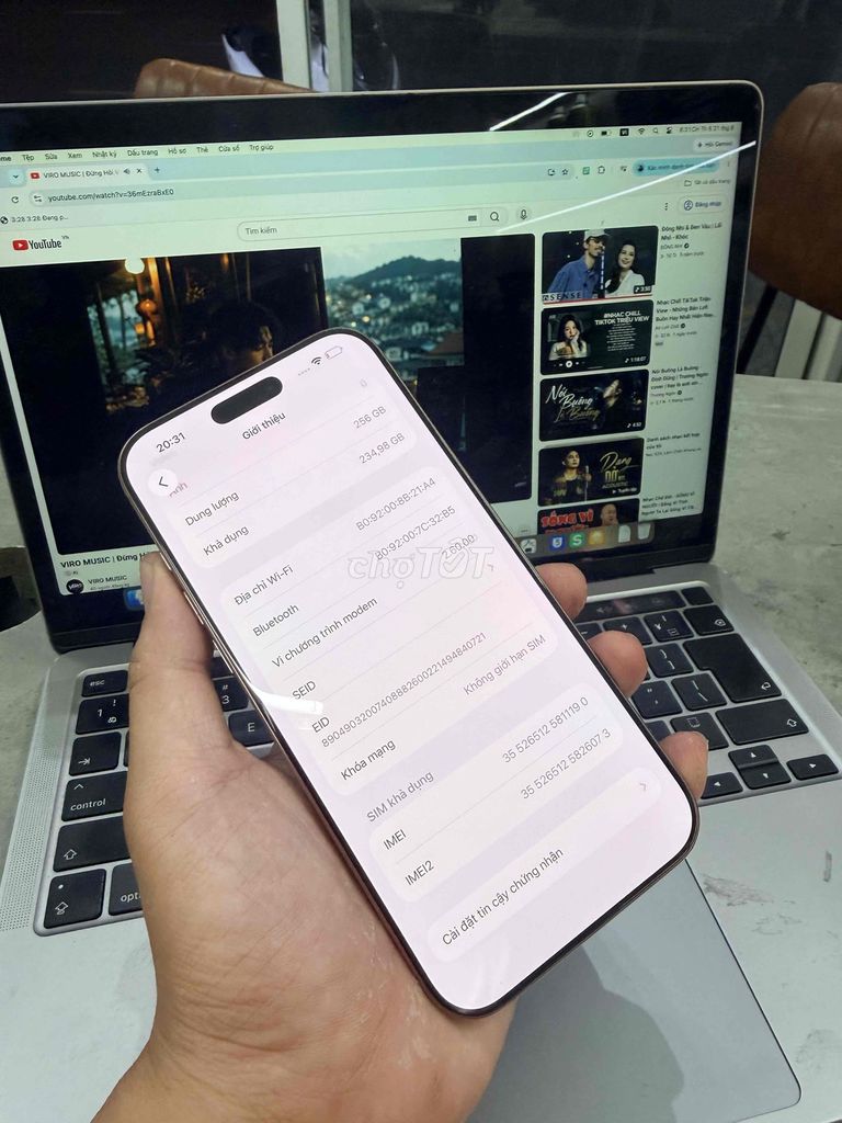 Фото 2: Apple iPhone 16 Pro Max 256GB Золотой 99%