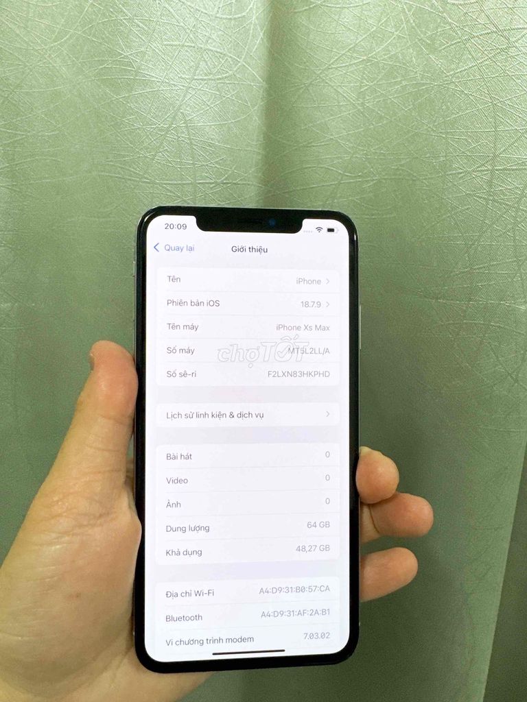 iPhone XS Max 64GB белый, отличное состояние, продажа
