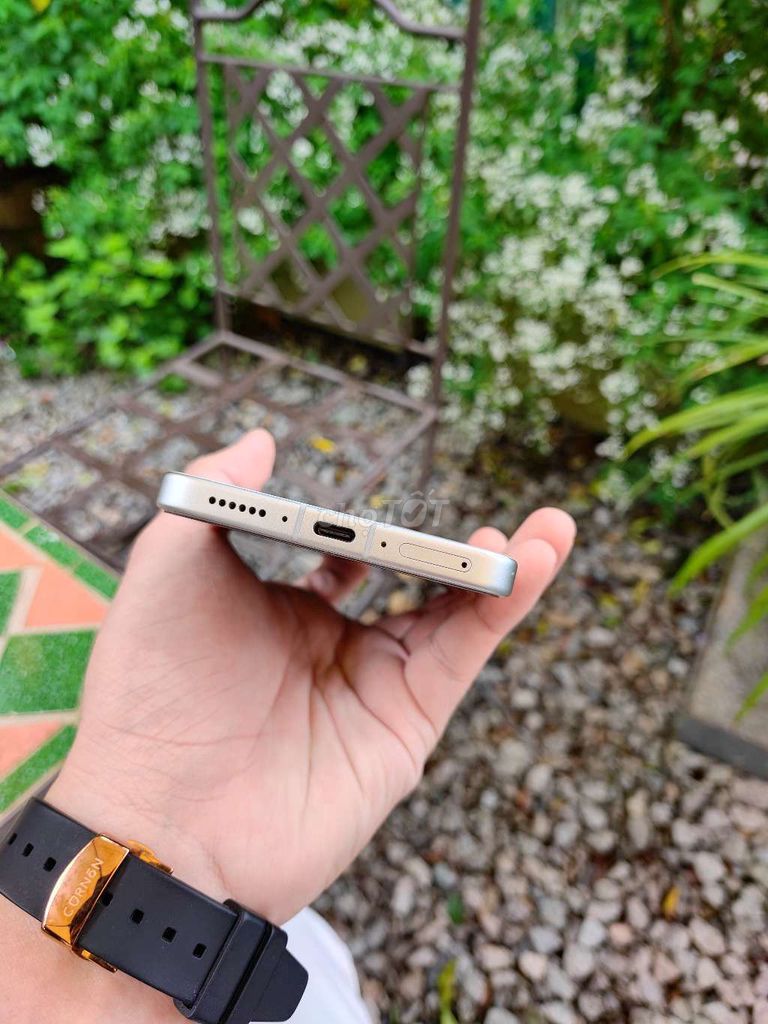 Фото 3: Meizu 21 Note 16/256Gb