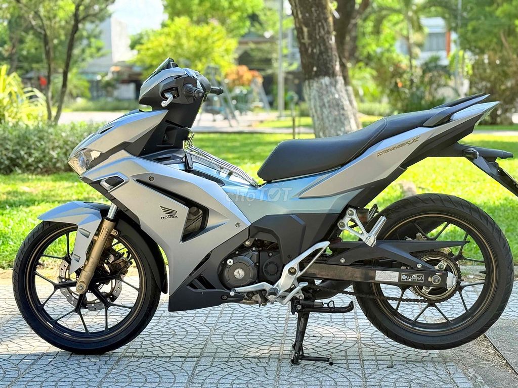 Фото 3: Honda Winner X V3 2022 Серебристый