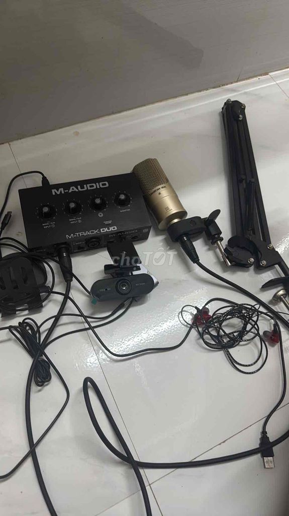 Звуковая карта M-Audio M-Track Duo черная