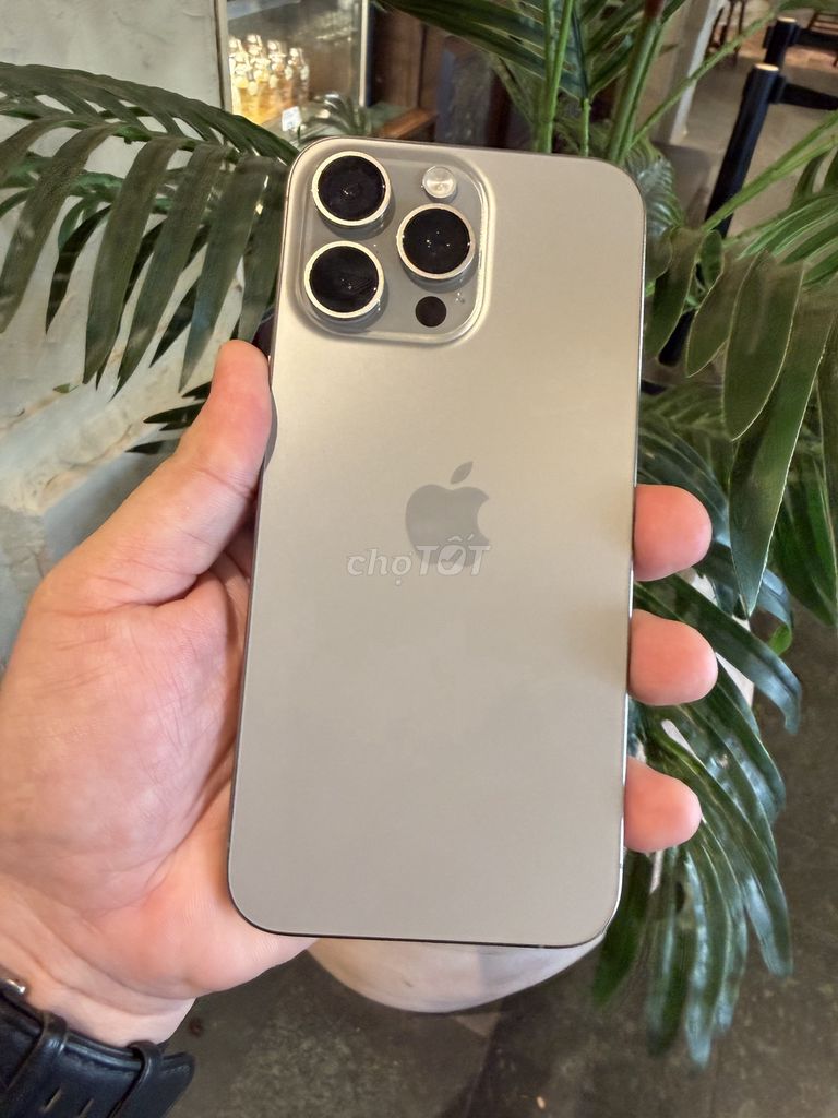 Фото 3: Apple iPhone 15 Pro Max 256GB Quốc tế
