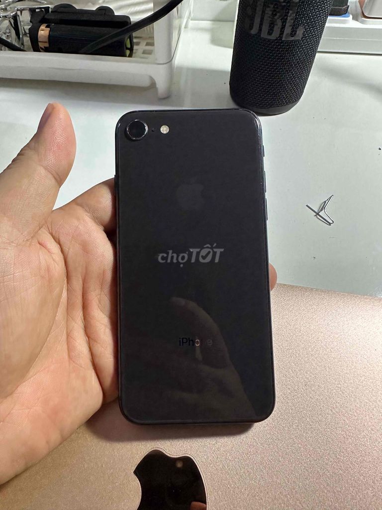 Фото 2: Продам Apple iPhone 8 64GB чёрный