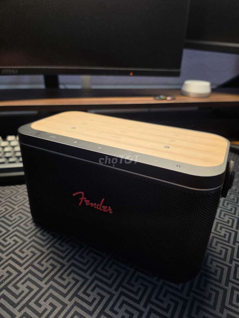 Колонка Bluetooth Fender Riff черная