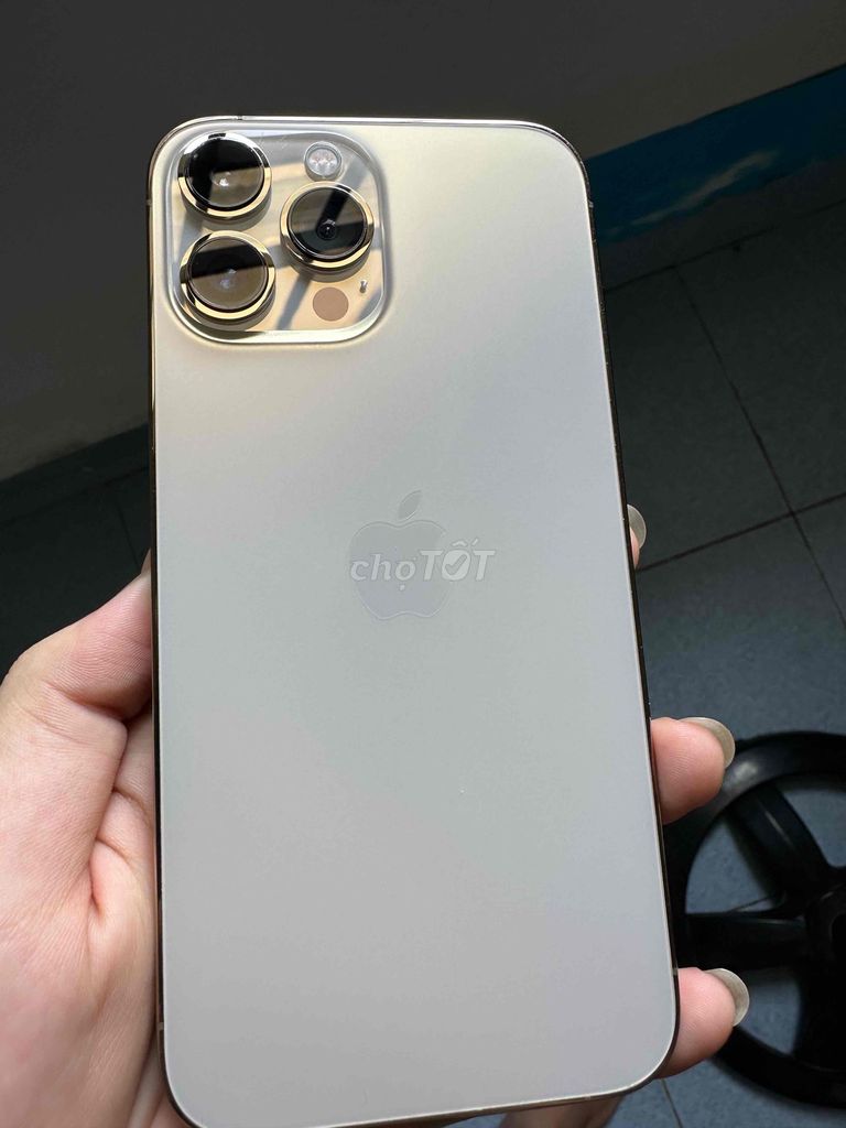 Apple iPhone 13 Pro Max 128GB Золотой 74%