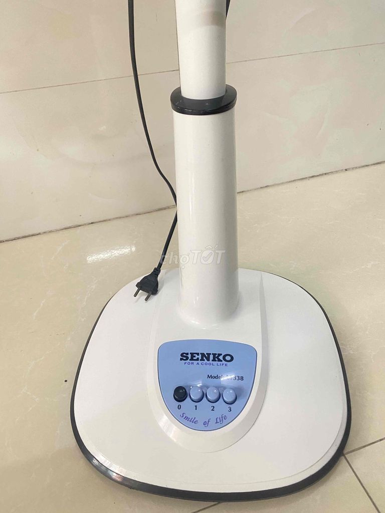 Фото 2: Напольный вентилятор Senko L1338 Белый 45W 3 скорости