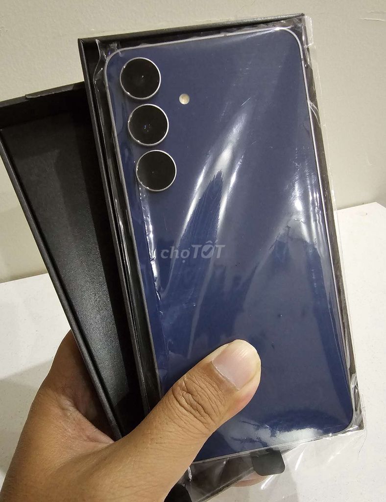 Samsung S25 FE 256GB Новый, запечатанный, TGDD