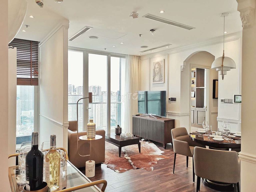 Сдам квартиру в районе 1, 2 спальни Vinhomes Golden River Ba Son